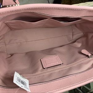 Coach Bags - 🔥SALE🔥COACH CITY TOTE Coach Bags - 🔥SALE🔥COACH CITY TOTE